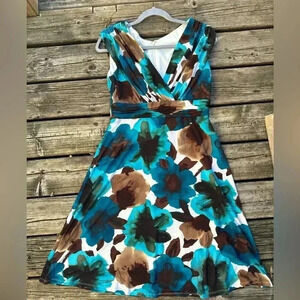 Multicolor Formal Blue Sinched‎ Waist V Neck Size 8